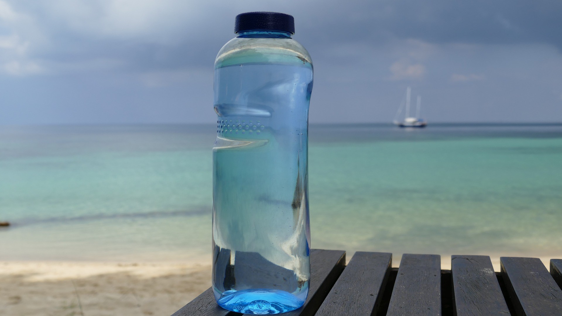 How Often and How to Clean Water Bottle 