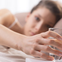 7 Incredible Reasons to Start Drinking Water on an Empty Stomach