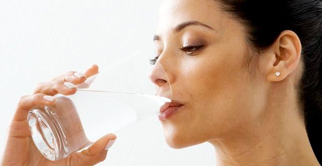 benefits of drinking pure water during pregnancy 